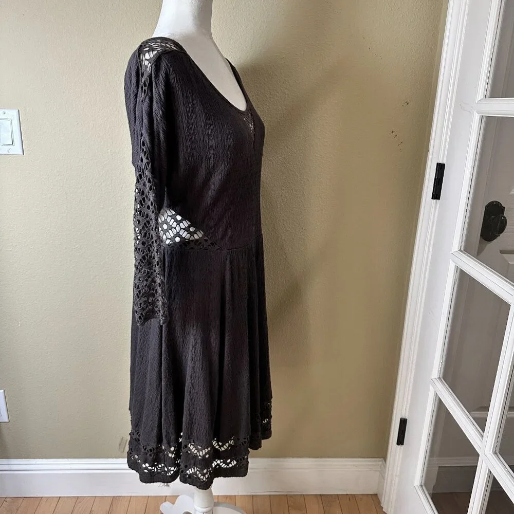 FREE PEOPLE Vintage Lace Cut Out Knit Dress Size Medium / Large Brown